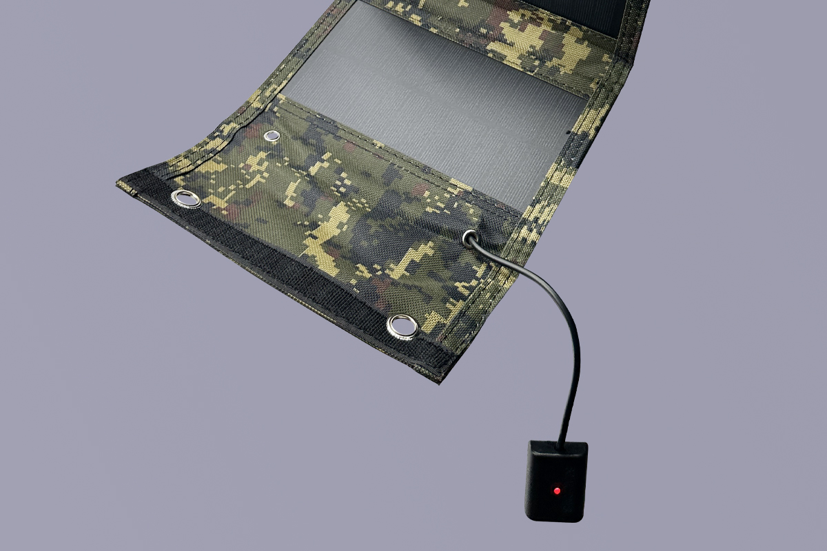 The 50W 5-Fold Portable Solar Panel is your ideal outdoor power companion, combining high-efficiency monocrystalline solar cells with a compact 5-fold design. Available in classic black and tactic ( (9)